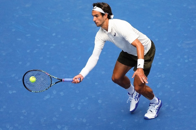 ASICS, 单打征程早, 难以重现巅