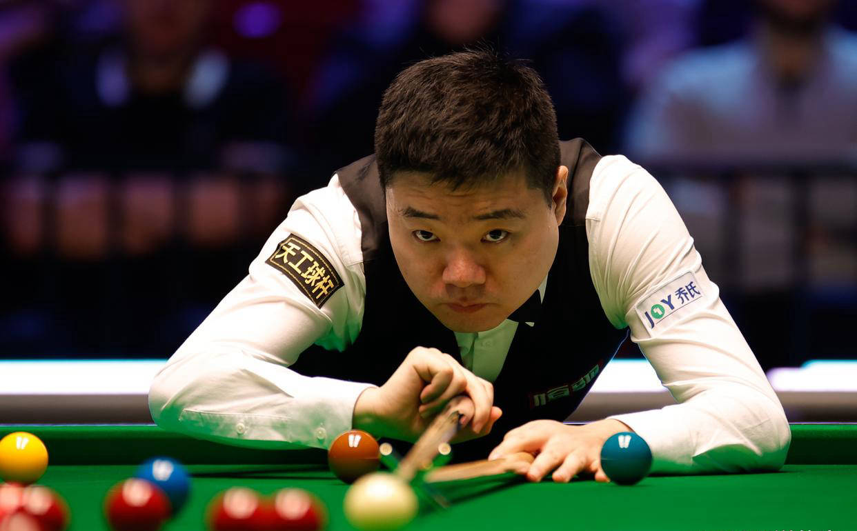 墨菲遭到, 如入云霄